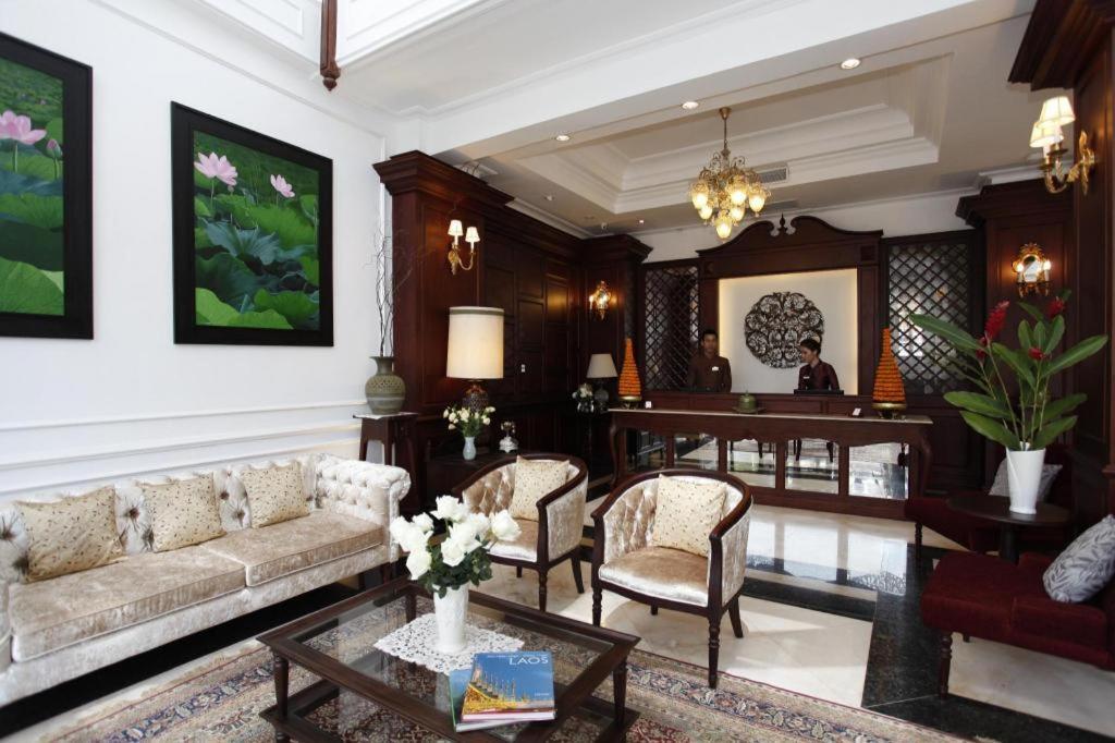 Dhavara Boutique Hotel Виентиане Екстериор снимка