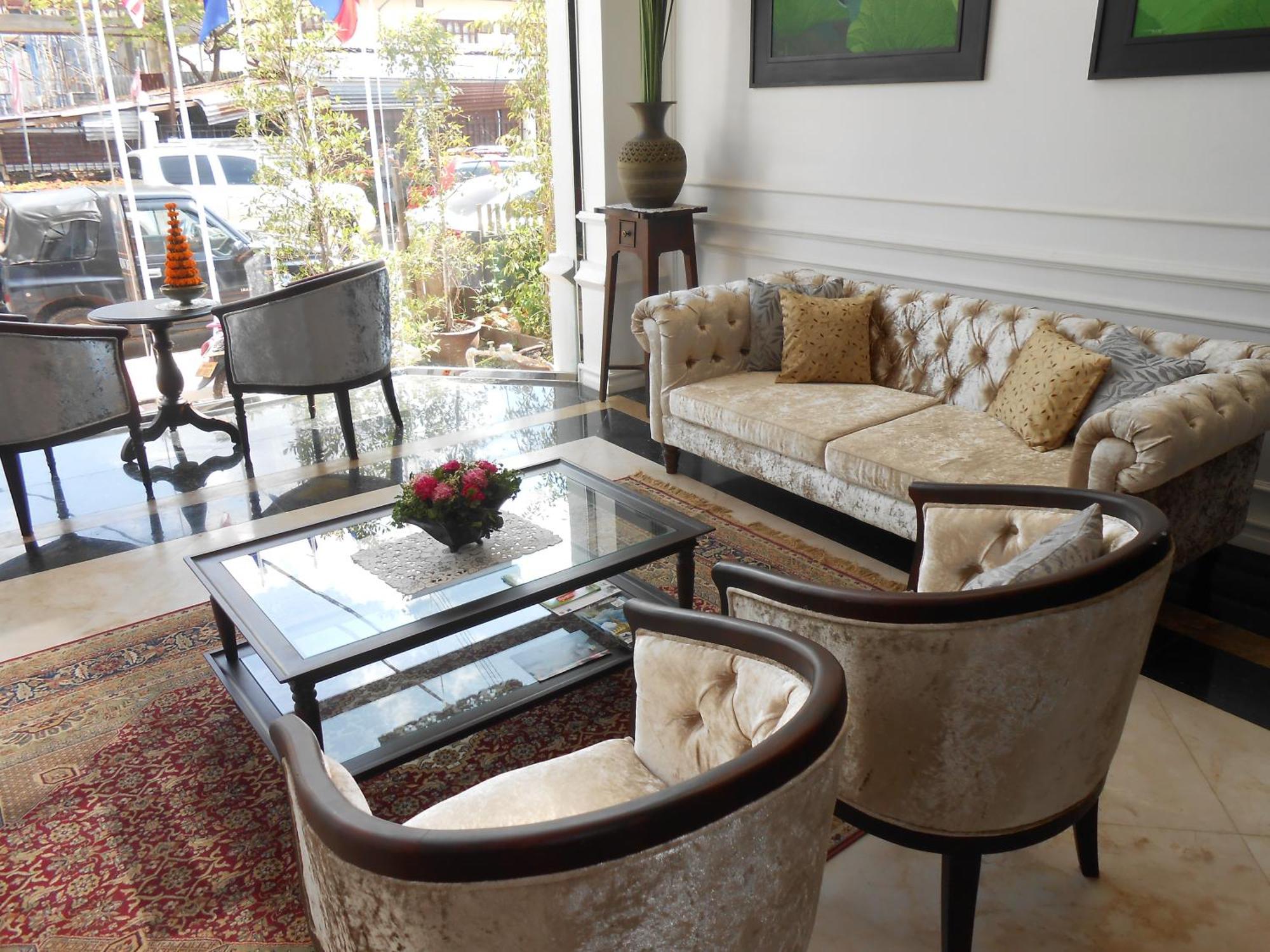 Dhavara Boutique Hotel Виентиане Екстериор снимка
