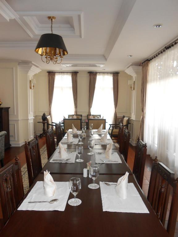 Dhavara Boutique Hotel Виентиане Екстериор снимка